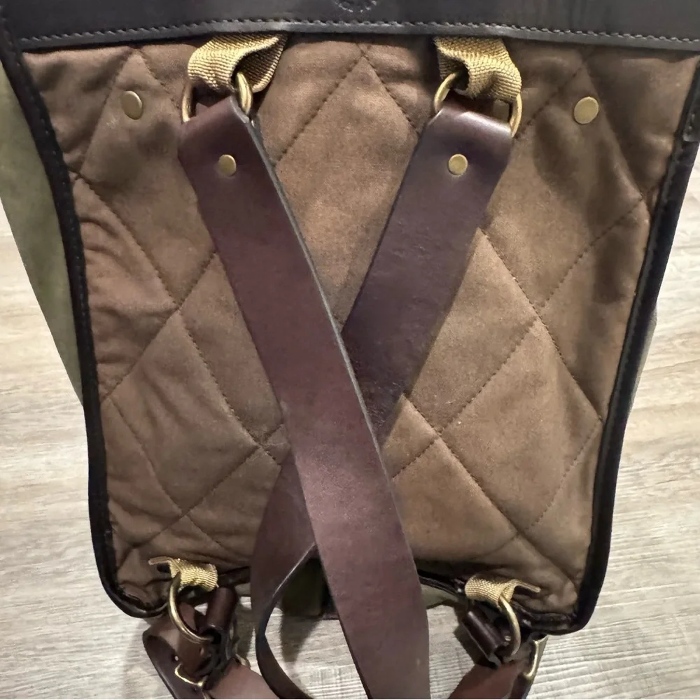 Filson Tin Cloth Backpack in Ottergreen